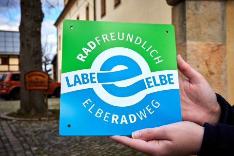 Der Elberadweg wird 30! Entdecke Natur, spannende Städte und Kultur-Highlights auf einer der schönsten Radstrecken Europas.