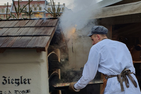 Vom traditionellen Striezelmarkt, der mit seiner 590-jährigen Geschichte beeindruckt